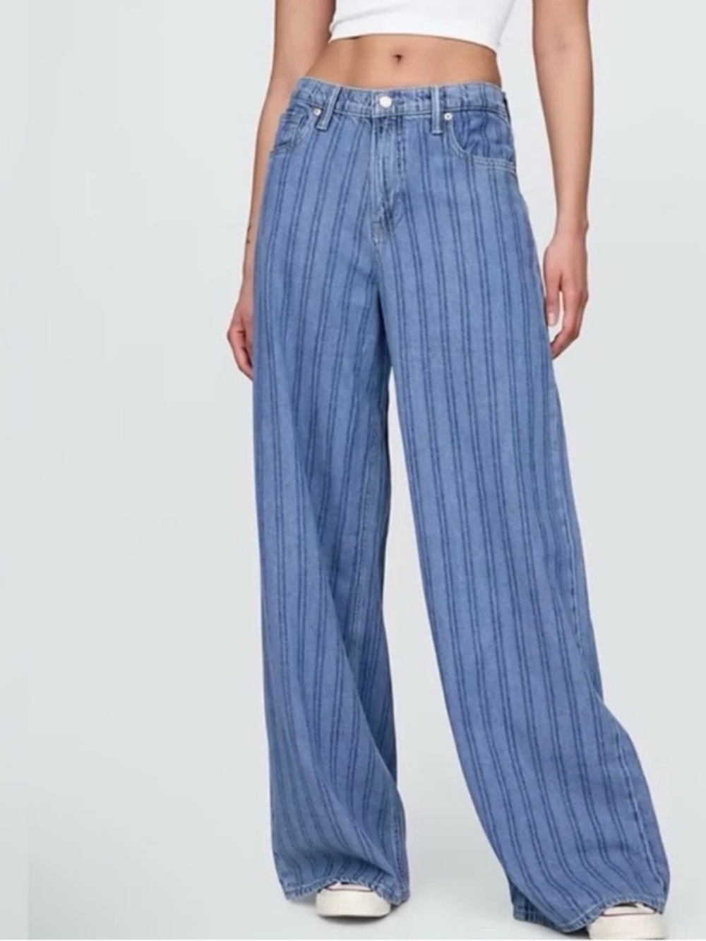 Gap Baggy Mid Rise Size 26/2R Ultra Soft Denim Indigo Stripe
